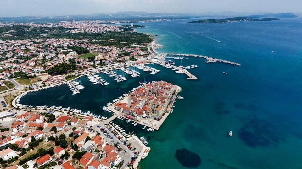 Boutique Vila Marijini Dvori Tribunj  Luaran gambar