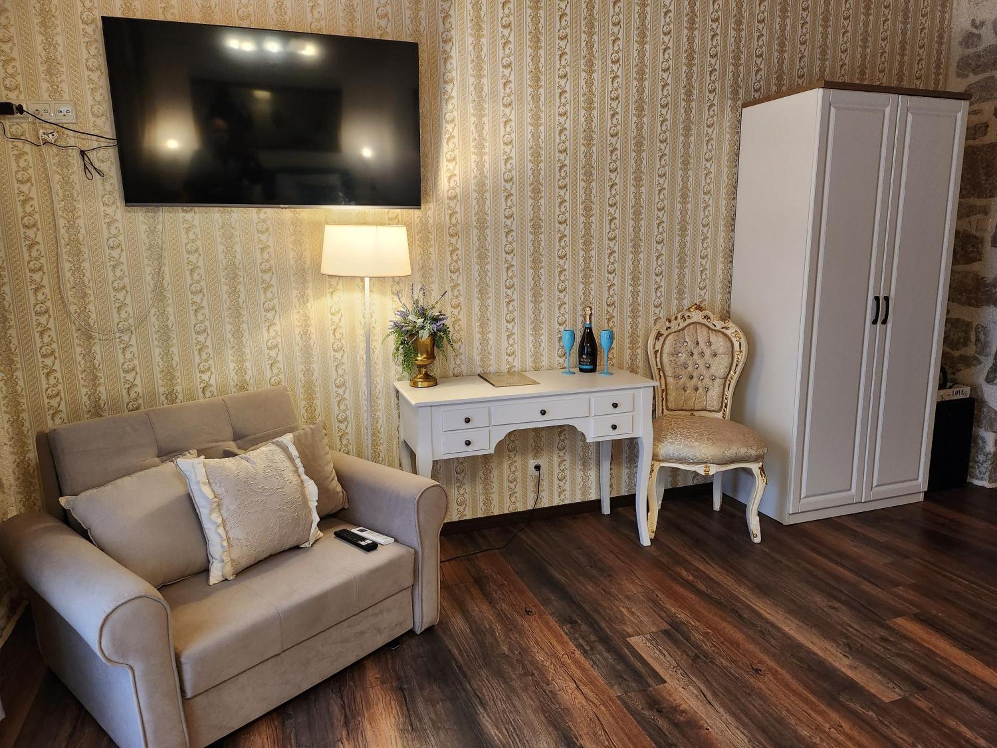 Boutique Vila Marijini Dvori Tribunj  Luaran gambar